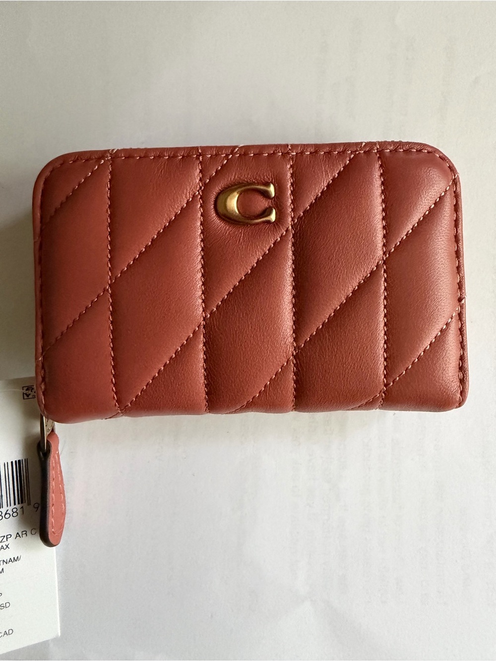 Coach Quilted Plllow Leather Essential Zip Card Case